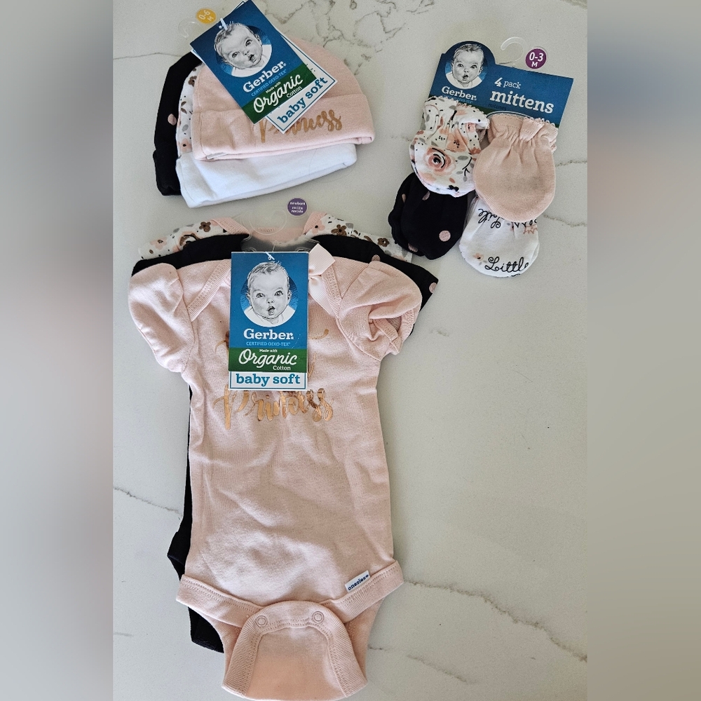NWT Gerber 3 Sets 3-Peice Newborn